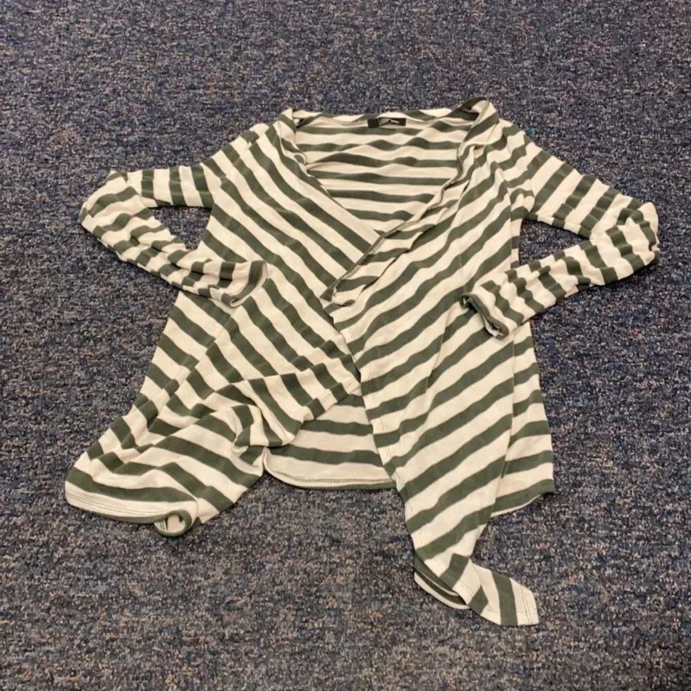 B’Leev Stripped Open Cardigan sz. S
